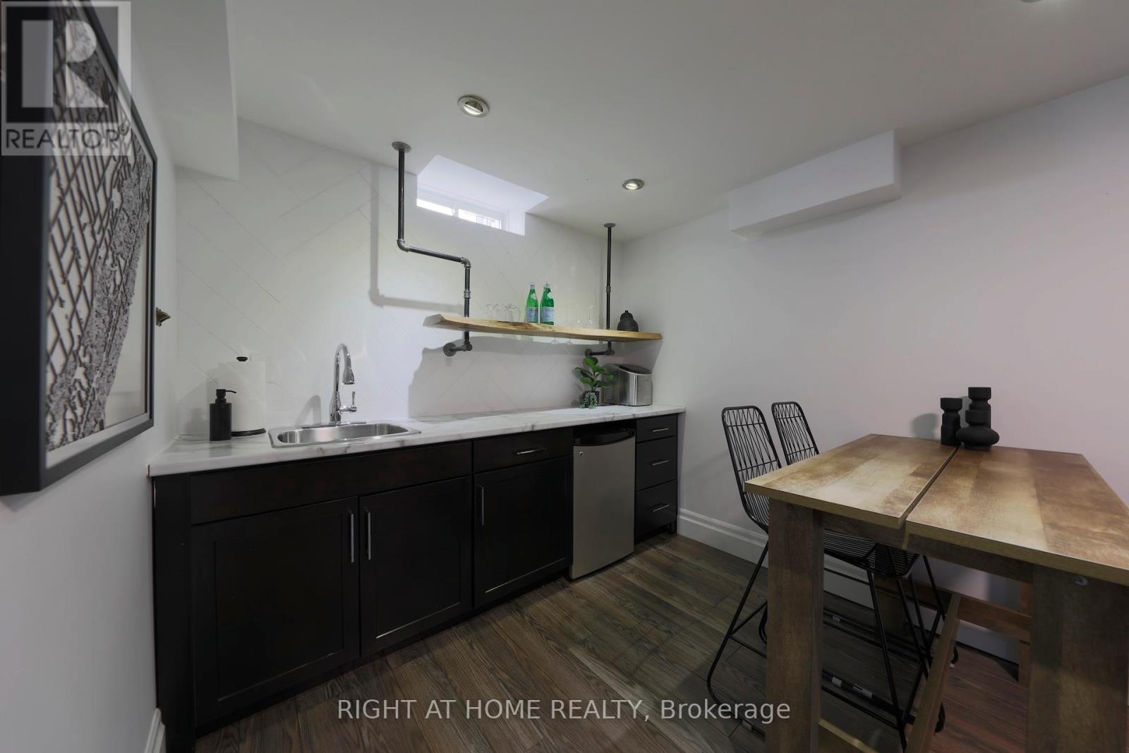 3342 Moses Way, Burlington, Ontario  L7M 0L5 - Photo 38 - W12852842