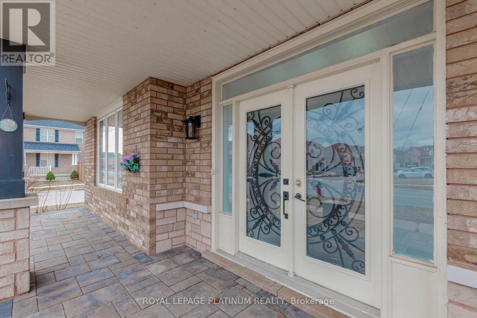 974 Fourth Line, Milton, Ontario  L9T 6N2 - Photo 4 - W12878170