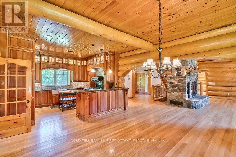 2467 Darling Road, Lanark Highlands, Ontario  K0A 1P0 - Photo 10 - X12880130