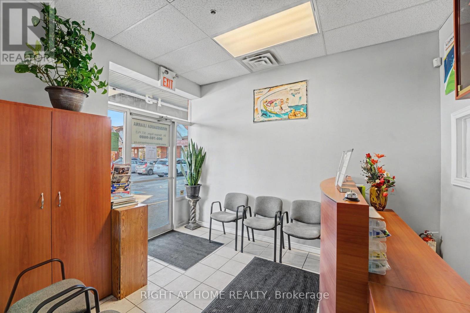 13 - 3899 Trelawny Circle, Mississauga, Ontario  L5N 6S3 - Photo 4 - W12880838