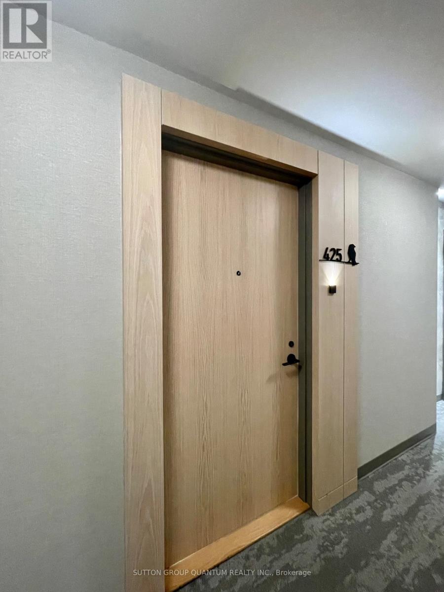 425 - 50 George Butchart Drive W, Toronto (Downsview-Roding-Cfb), Ontario  M3K 0C9 - Photo 4 - W12880844