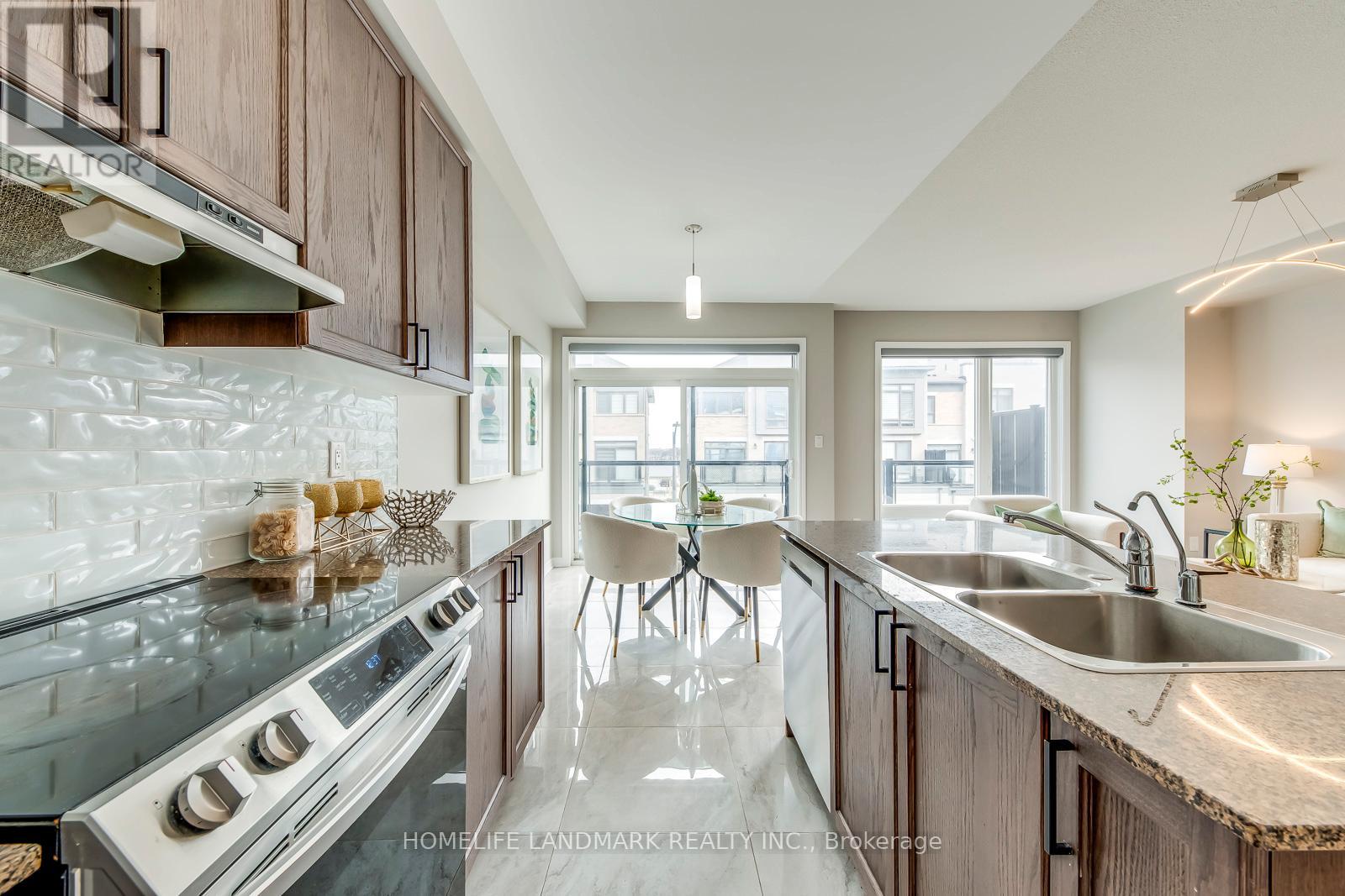 Unit 7 - - 2485 Badger Crescent, Oakville (Ga Glen Abbey), Ontario  L6M 5L9 - Photo 19 - W12880898