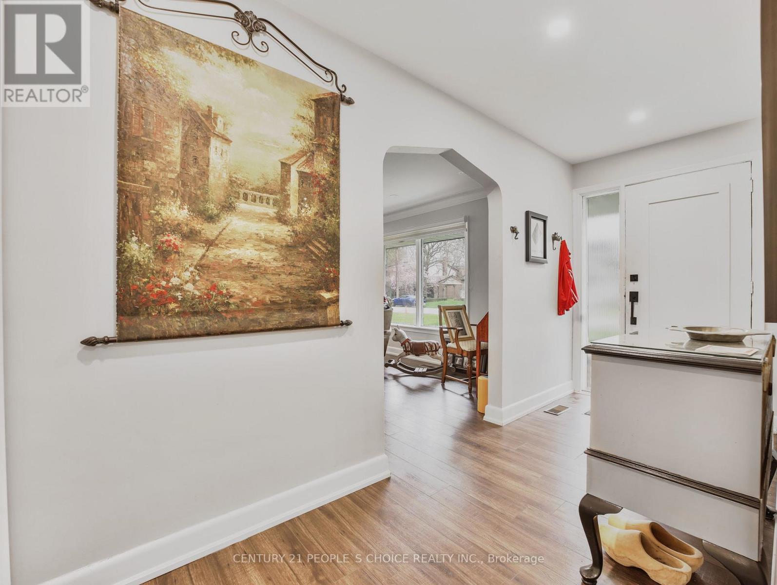 167 Blue Water Place, Burlington, Ontario  L7L 2J3 - Photo 9 - W12880928