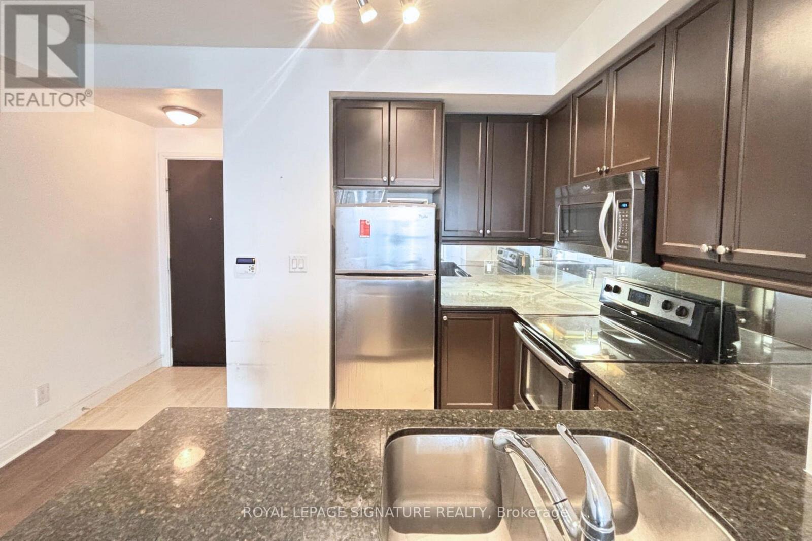 1804 - 50 Absolute Avenue, Mississauga, Ontario  L4Z 0A8 - Photo 3 - W12880942