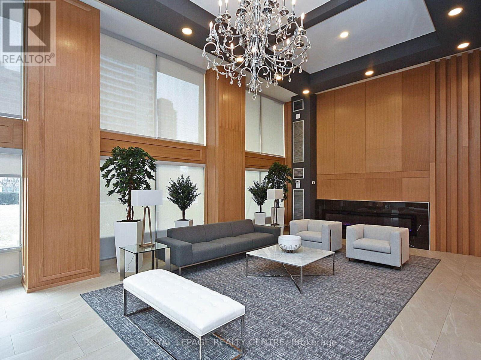 1604 - 3590 Kaneff Crescent W, Mississauga (Mississauga Valleys), Ontario  L5A 3X3 - Photo 3 - W12880946