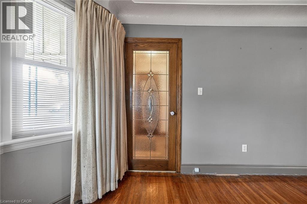 210 Huxley Avenue S, Hamilton, Ontario  L8K 2R3 - Photo 8 - 40811007