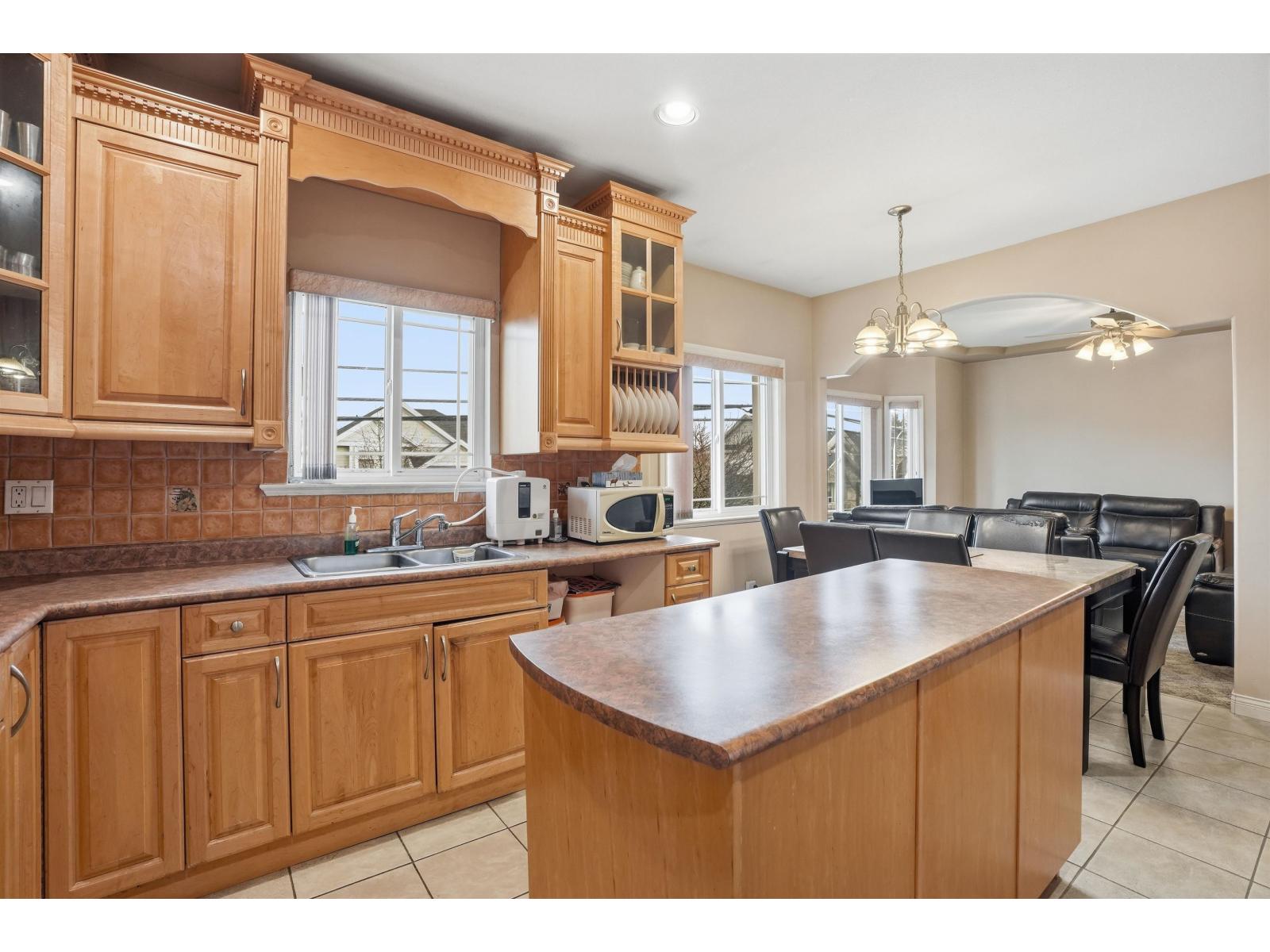 6593 125a Street, Surrey, British Columbia  V3W 6S9 - Photo 10 - R3089502