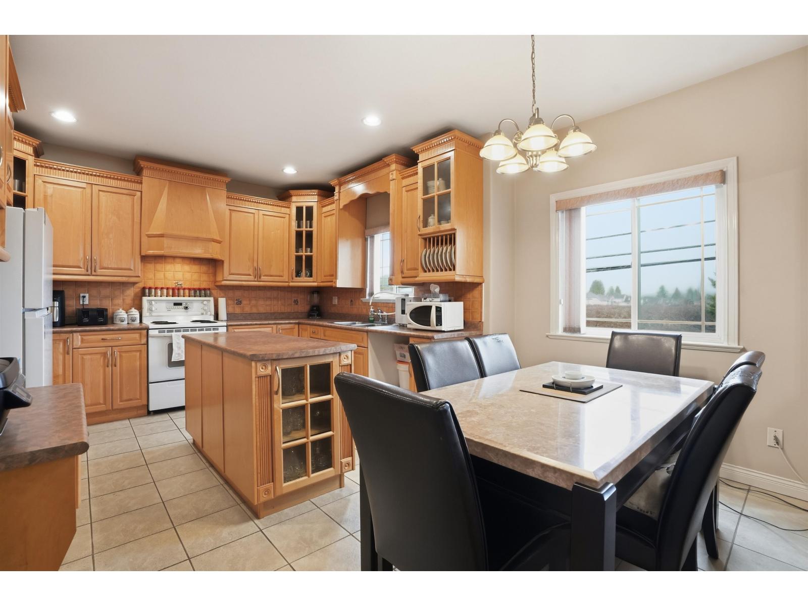 6593 125a Street, Surrey, British Columbia  V3W 6S9 - Photo 9 - R3089502