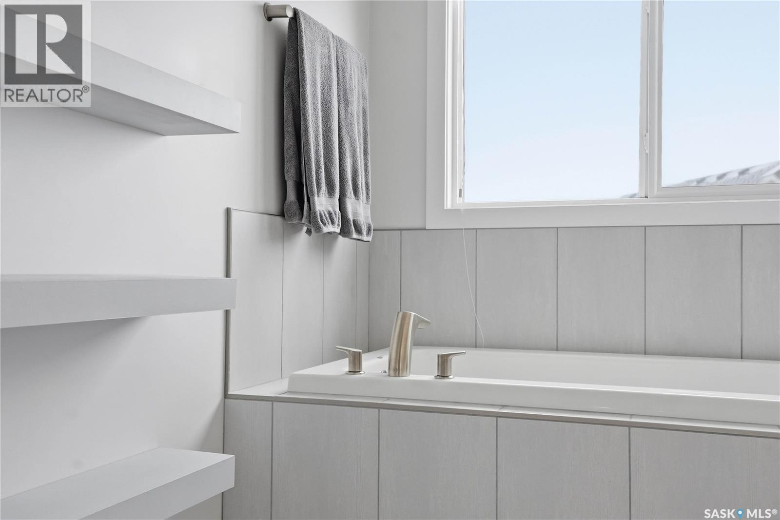 675 Secord Bend, Saskatoon, Saskatchewan  S7V 0M3 - Photo 30 - SK030399