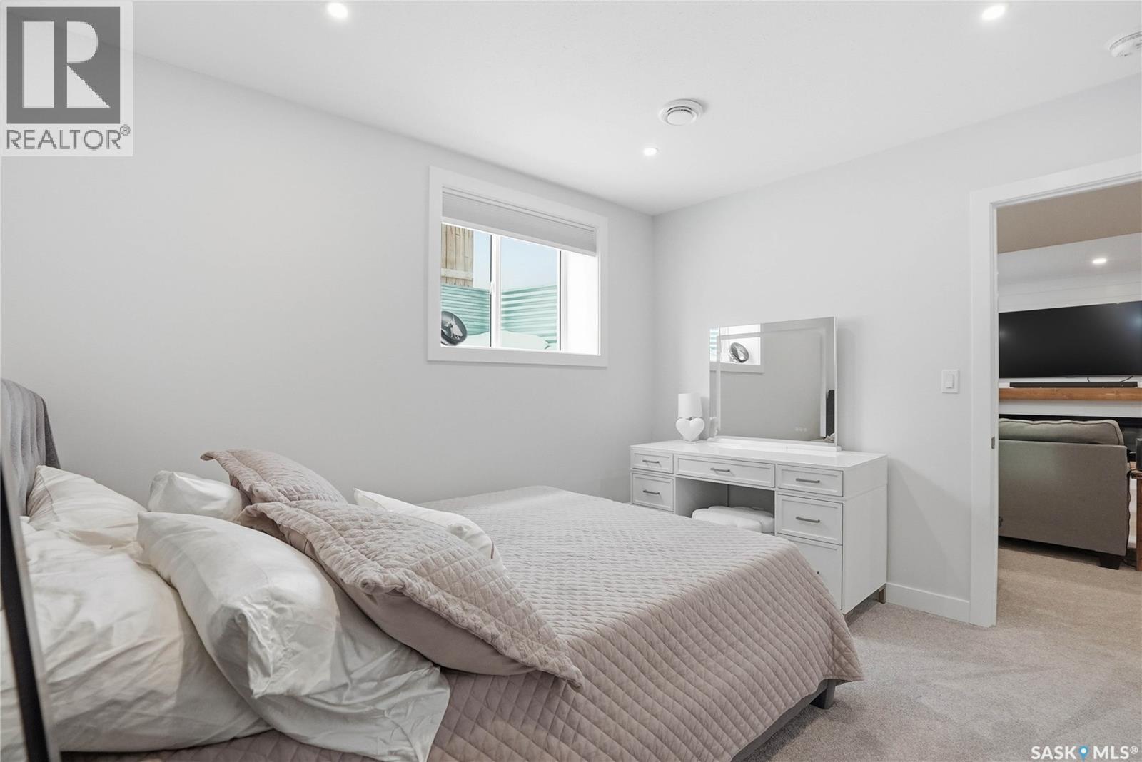 675 Secord Bend, Saskatoon, Saskatchewan  S7V 0M3 - Photo 36 - SK030399