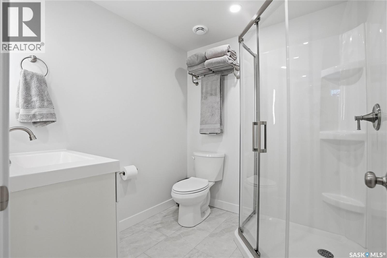 675 Secord Bend, Saskatoon, Saskatchewan  S7V 0M3 - Photo 37 - SK030399