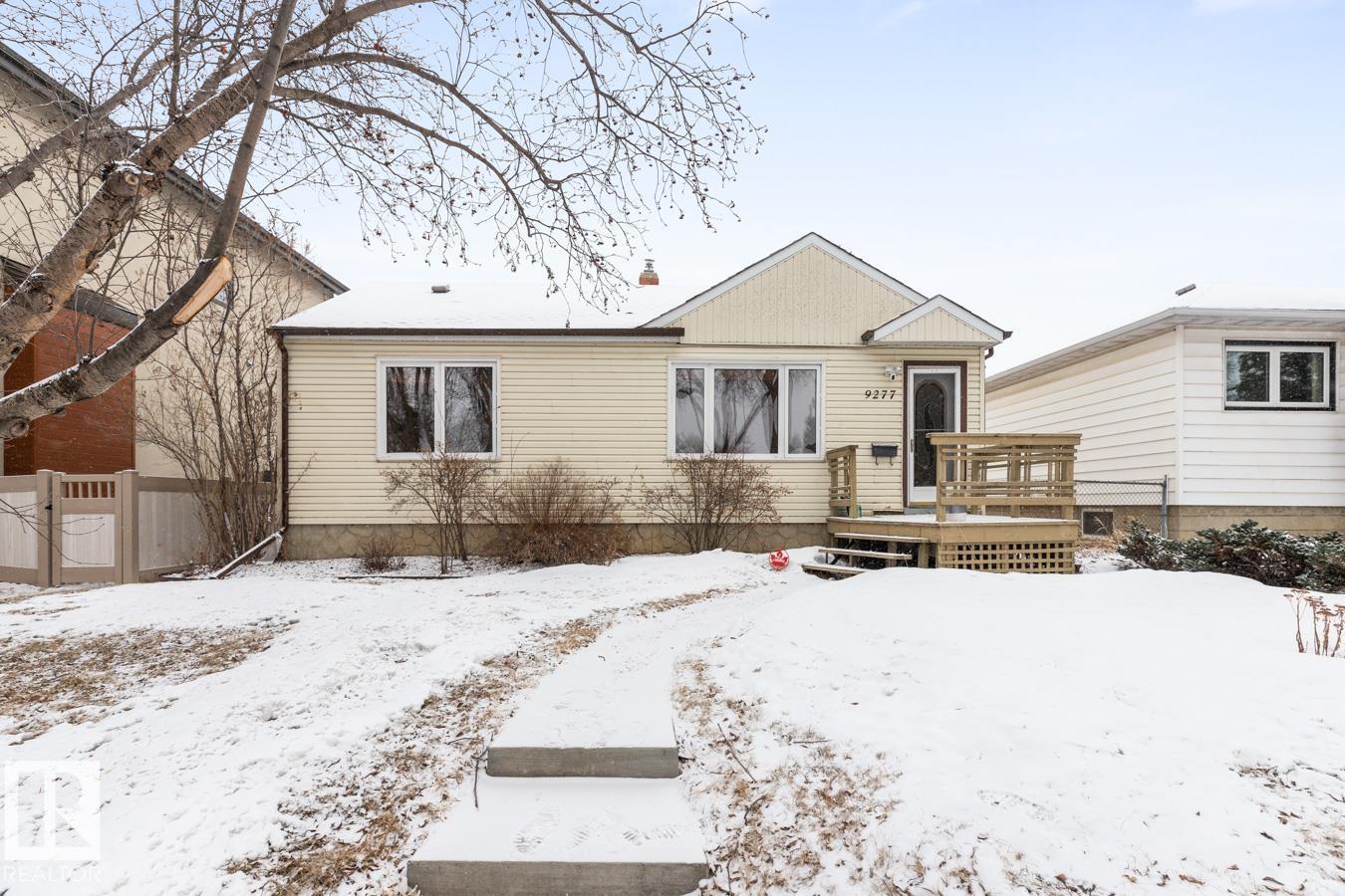 9277 86 ST NW, edmonton, Alberta