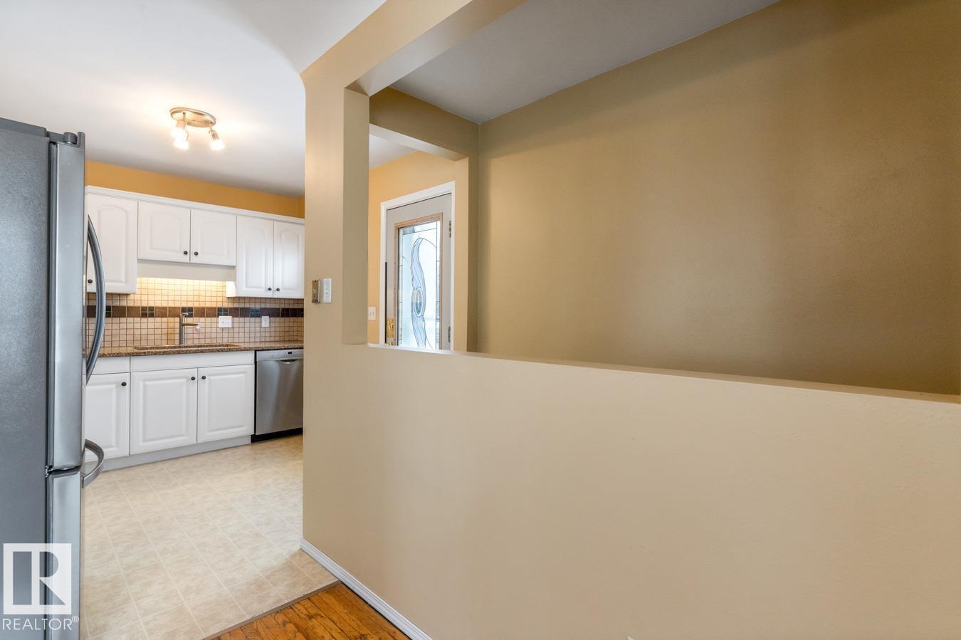 9277 86 St Nw, Edmonton, Alberta  T6C 3E7 - Photo 10 - E4477379