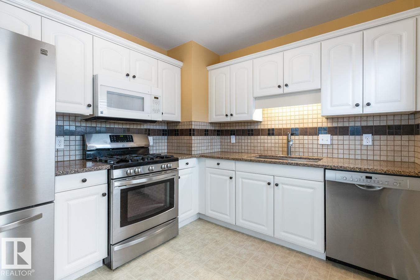 9277 86 St Nw, Edmonton, Alberta  T6C 3E7 - Photo 11 - E4477379