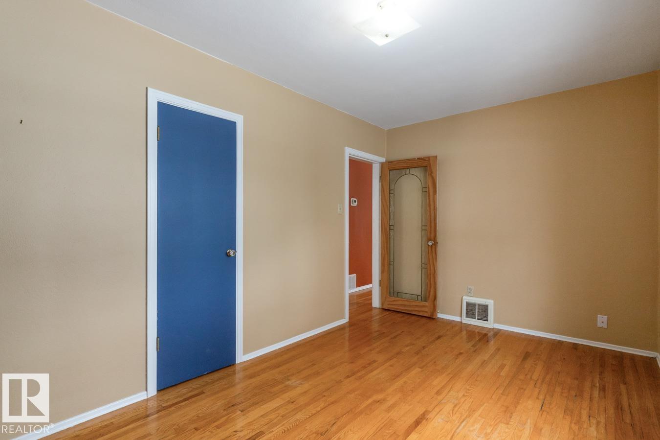 9277 86 St Nw, Edmonton, Alberta  T6C 3E7 - Photo 17 - E4477379