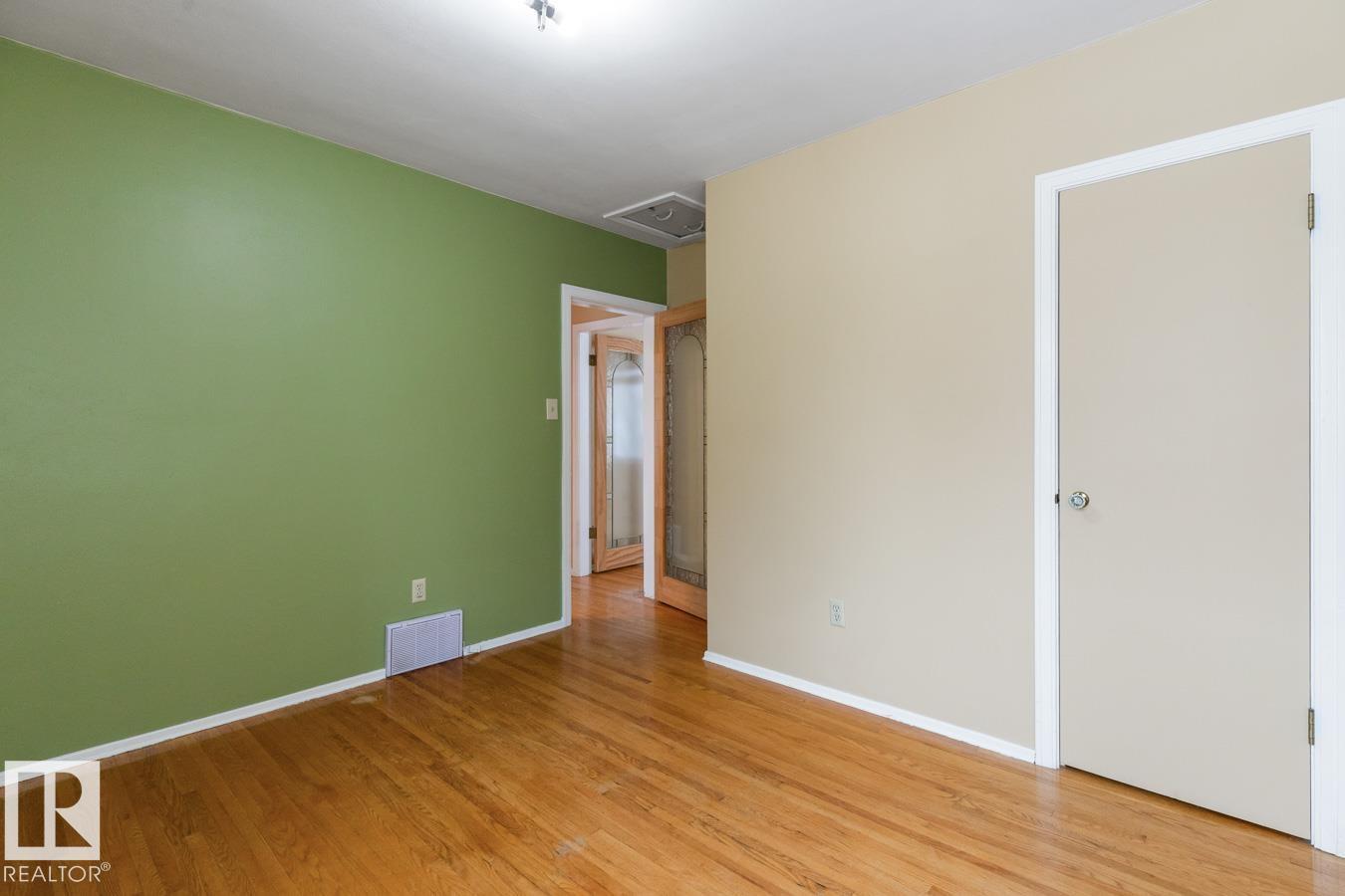 9277 86 St Nw, Edmonton, Alberta  T6C 3E7 - Photo 19 - E4477379