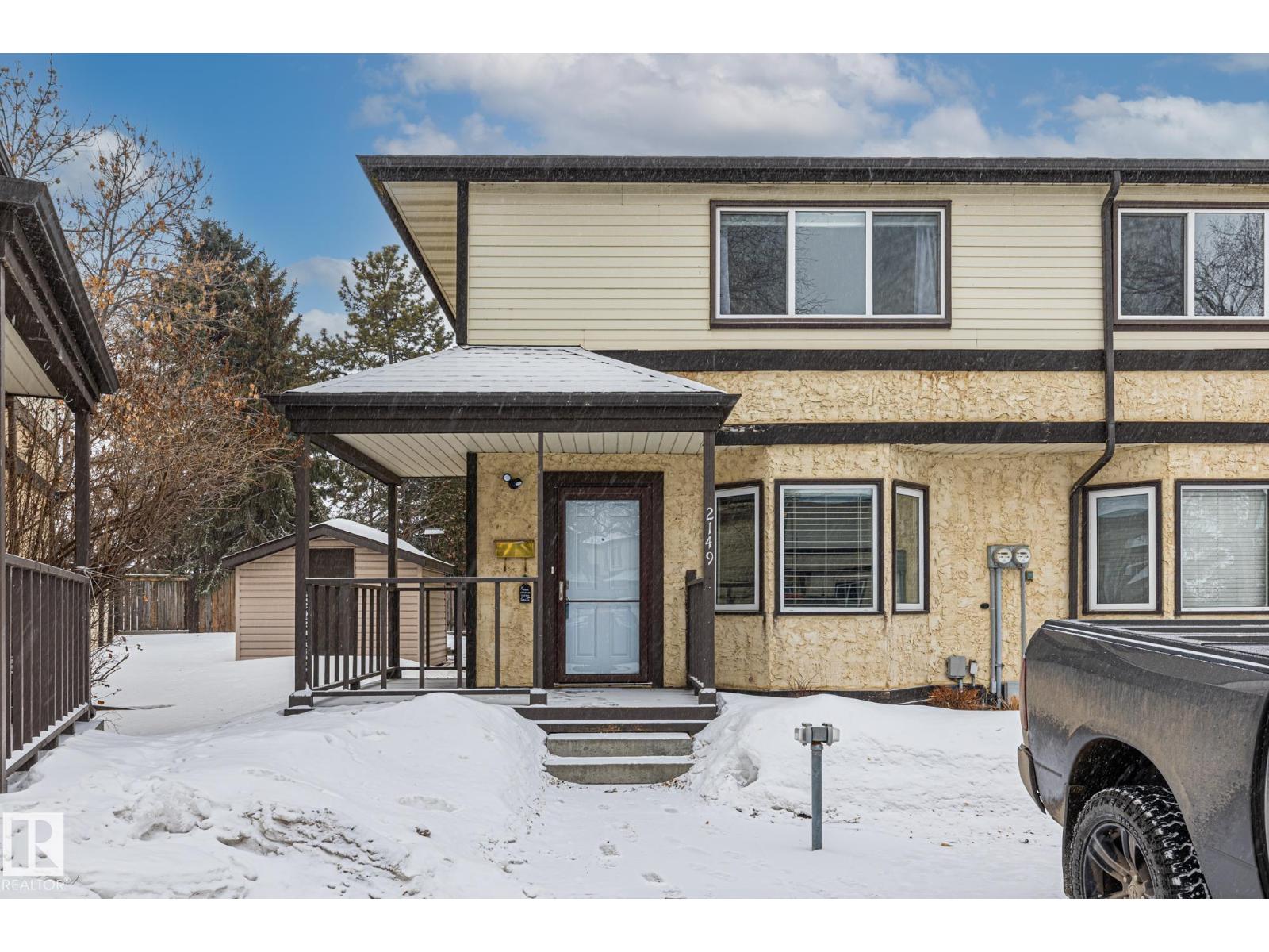 2149 141 AV NW, edmonton, Alberta