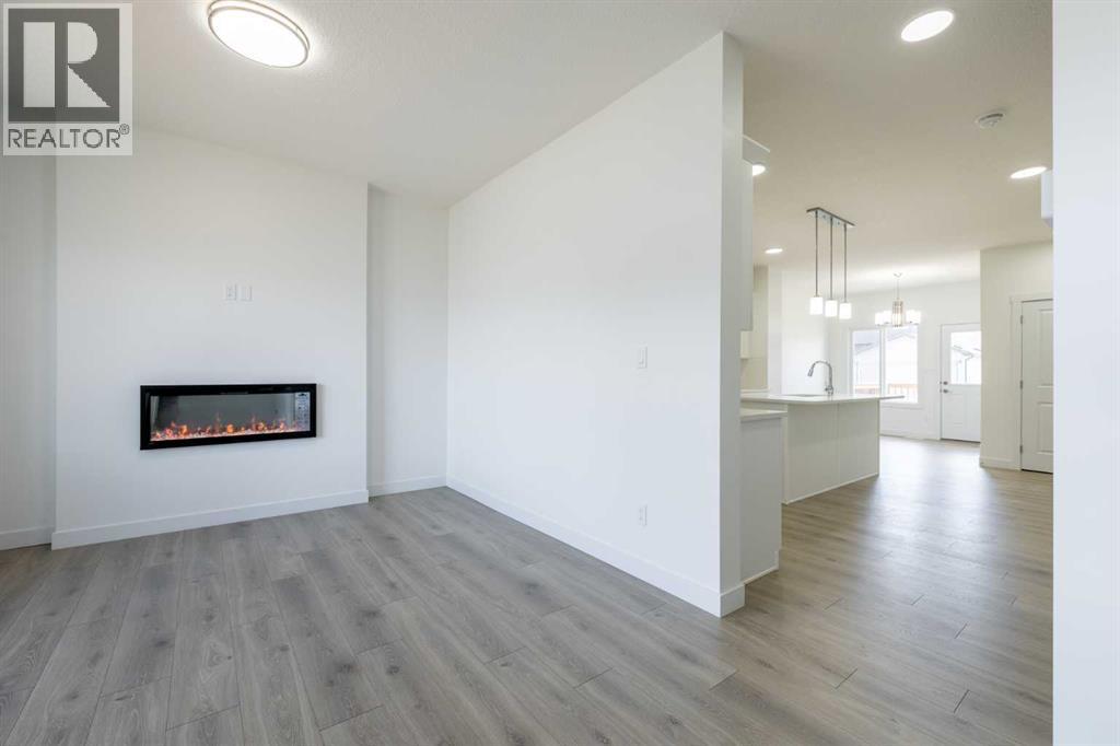 260 Clearview Court, Chestermere, Alberta  T2P 2G7 - Photo 7 - A2292897