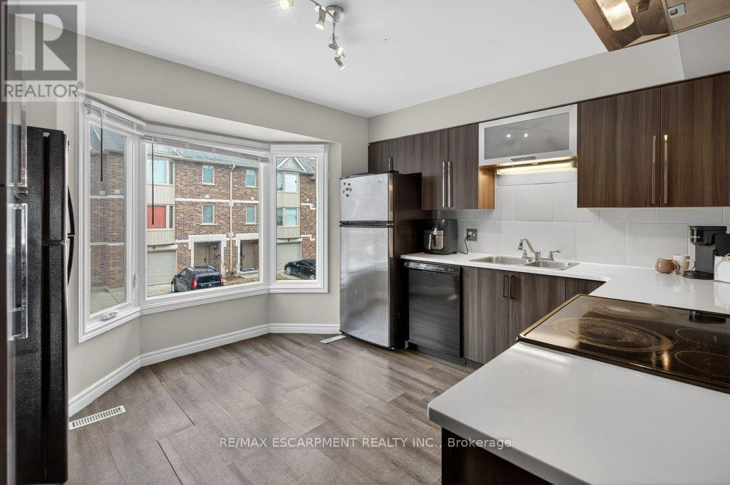 1 - 1548 Richmond Street, London North (North G), Ontario  N6G 4W7 - Photo 11 - X12880852