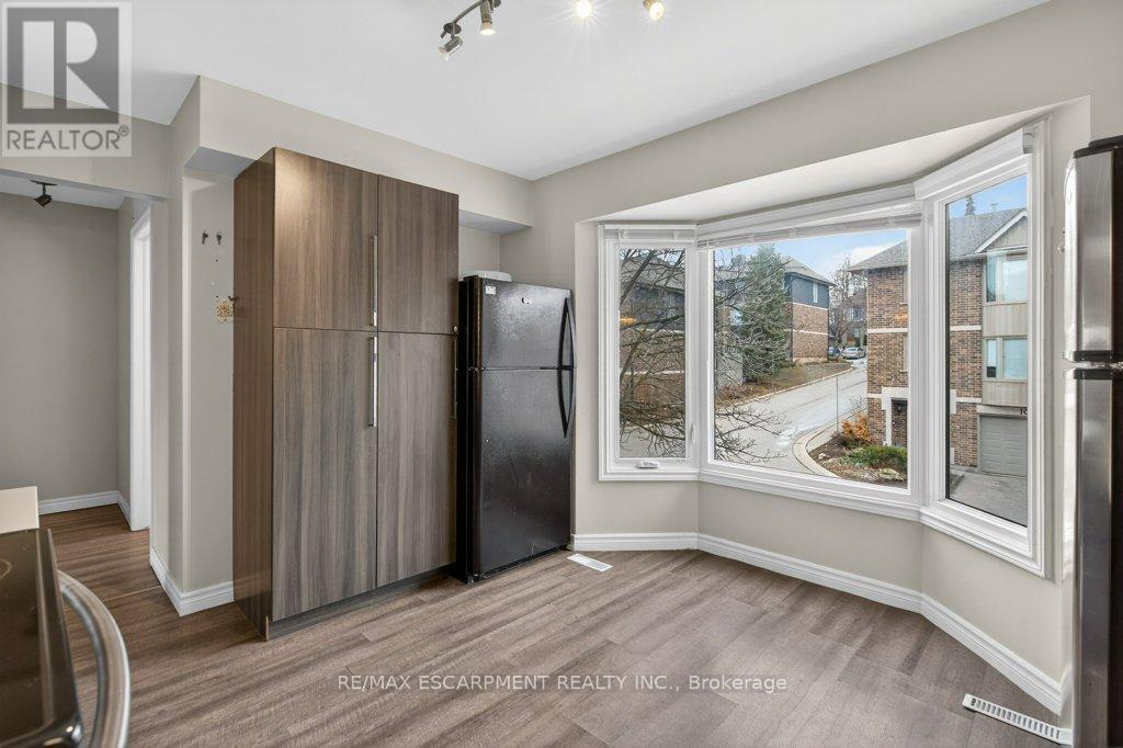 1 - 1548 Richmond Street, London North (North G), Ontario  N6G 4W7 - Photo 12 - X12880852