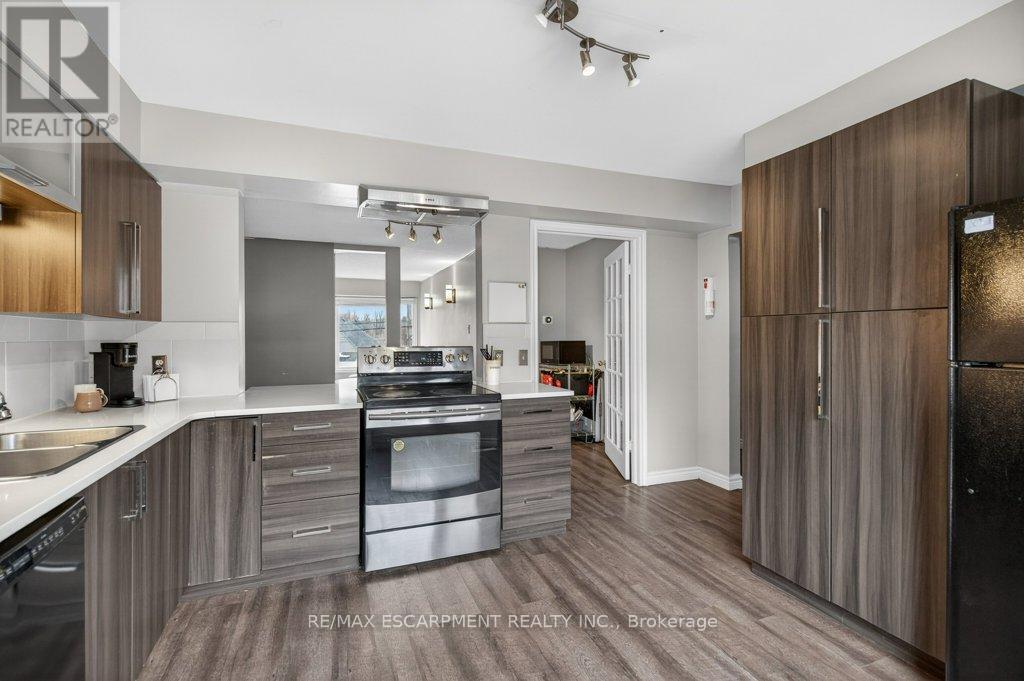 1 - 1548 Richmond Street, London North (North G), Ontario  N6G 4W7 - Photo 13 - X12880852