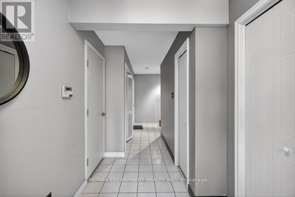 1 - 1548 Richmond Street, London North (North G), Ontario  N6G 4W7 - Photo 5 - X12880852