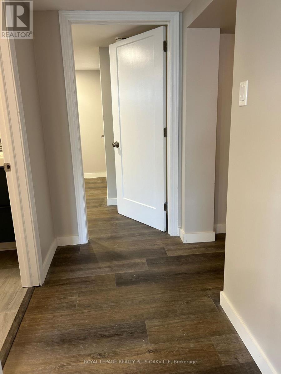 Bsmt - 269 West 5th Street N, Hamilton, Ontario  L9C 3N9 - Photo 7 - X12880890