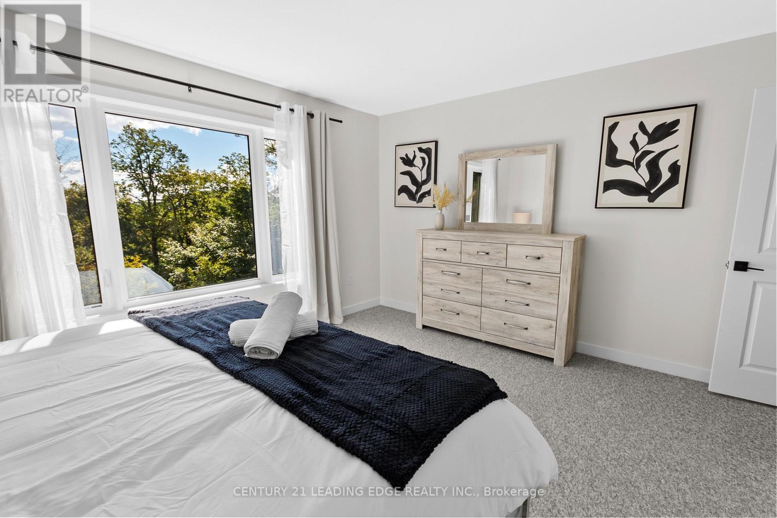 1023 Kingsridge Court, Lake Of Bays (Franklin), Ontario  P1H 0K1 - Photo 8 - X12880908