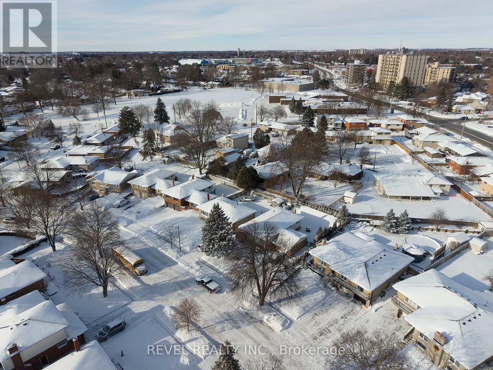 44 Shalfleet Boulevard, Brantford, Ontario  N3R 6L6 - Photo 45 - X12880912