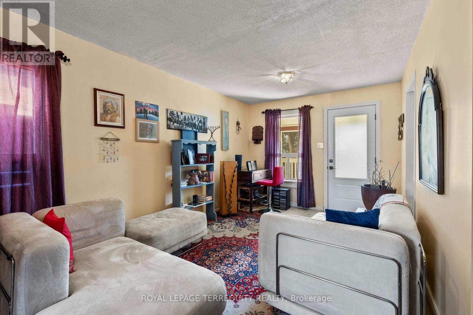 36 East 24th Street, Hamilton, Ontario  L8V 2X7 - Photo 3 - X12880922