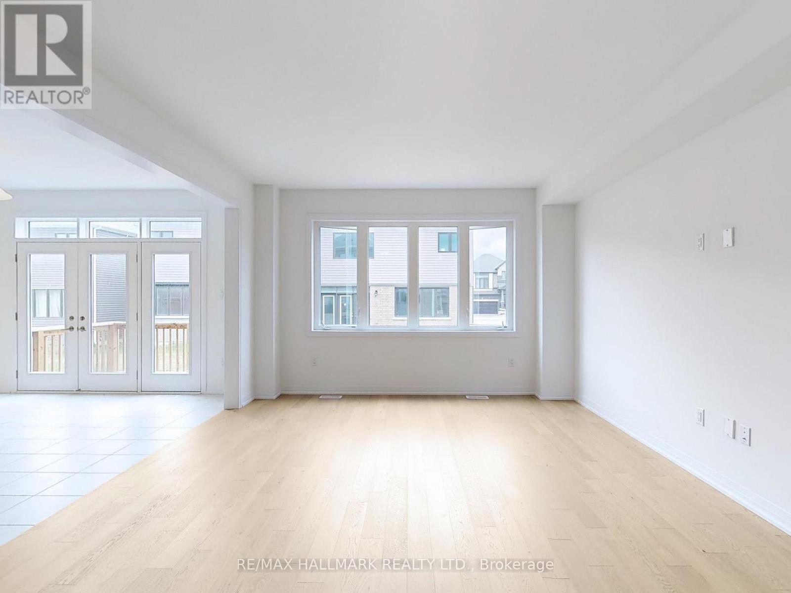 40 Velvet Way, Thorold (Rolling Meadows), Ontario  L2V 0P3 - Photo 3 - X12881024