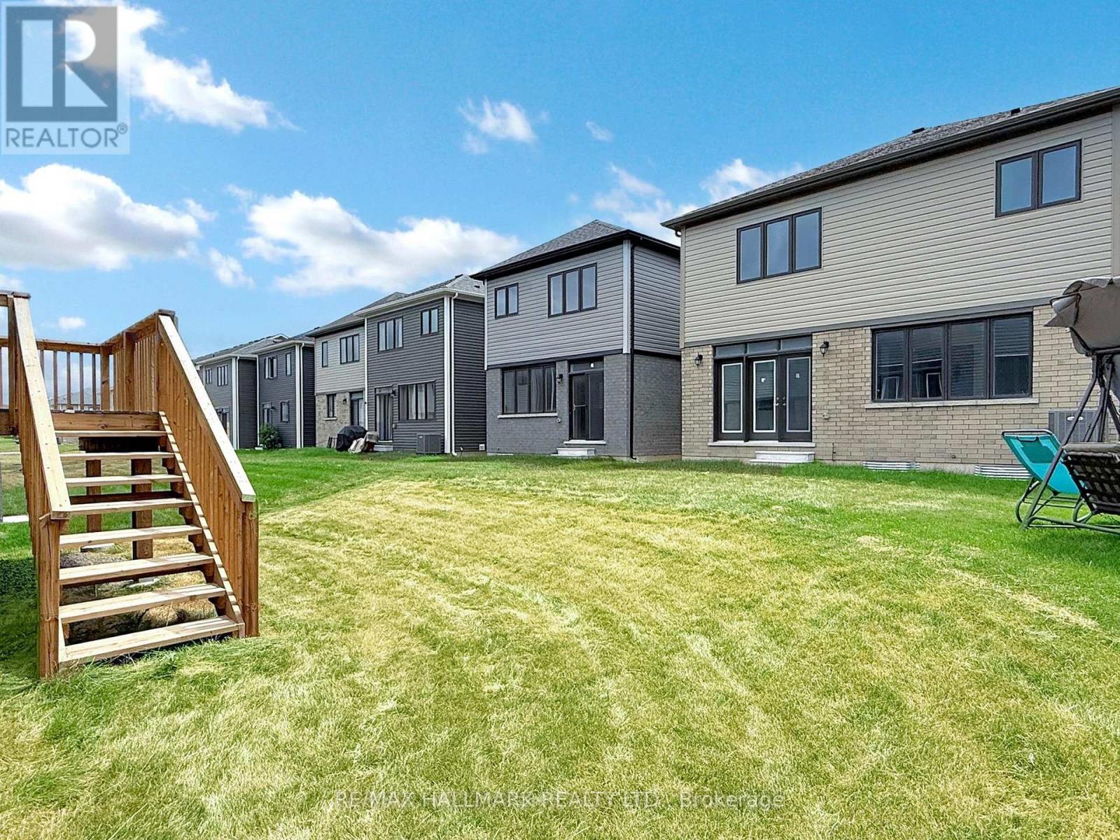 40 Velvet Way, Thorold (Rolling Meadows), Ontario  L2V 0P3 - Photo 48 - X12881024