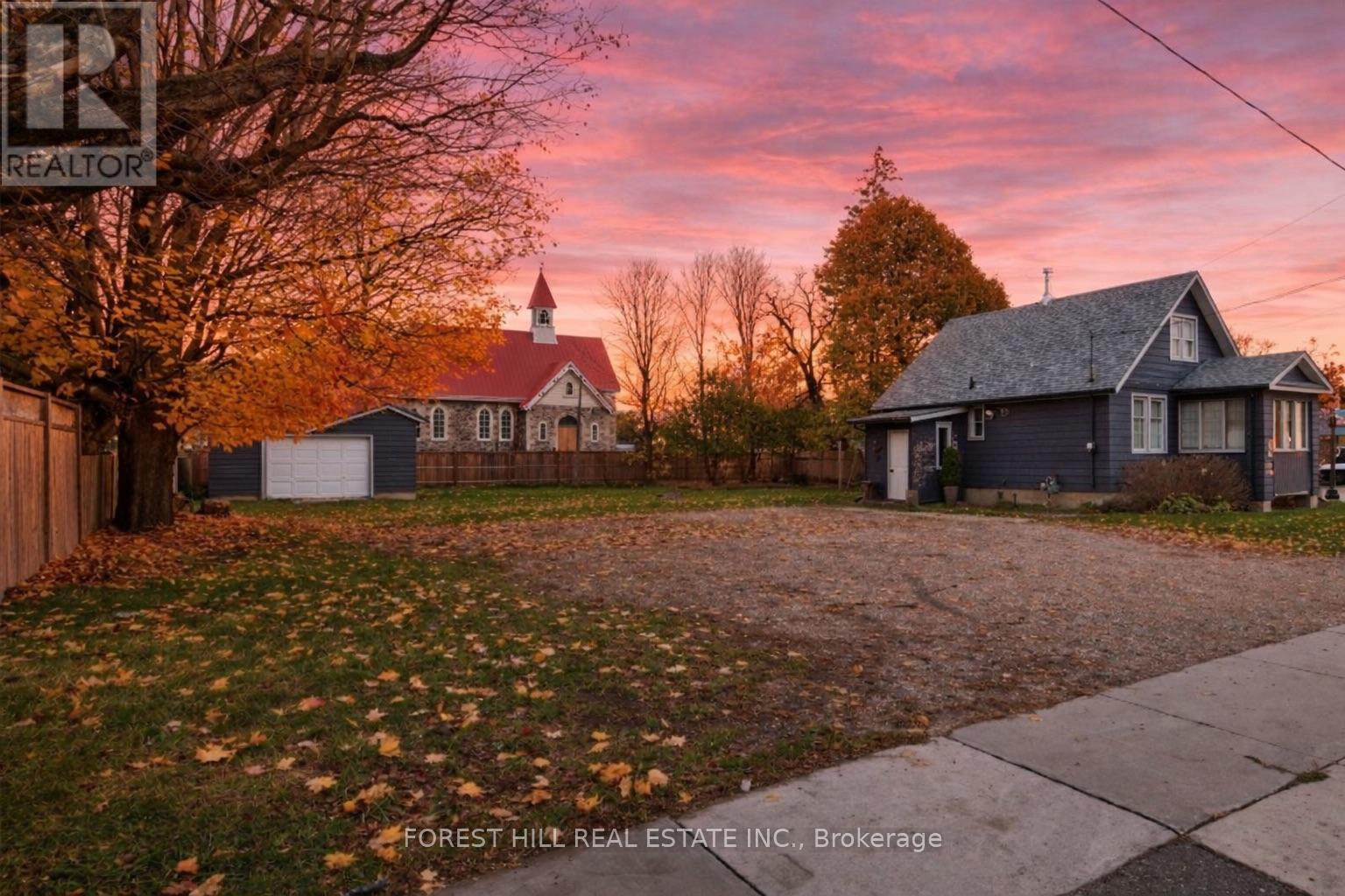 3 ELORA STREET N, Mapleton, Ontario