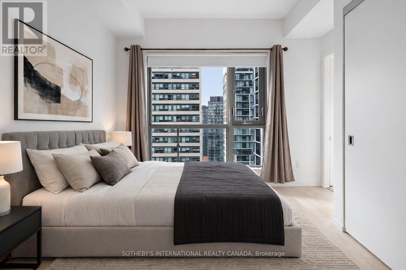 2401 - 159 Dundas Street E, Toronto, Ontario  M5B 1E4 - Photo 17 - C12880650