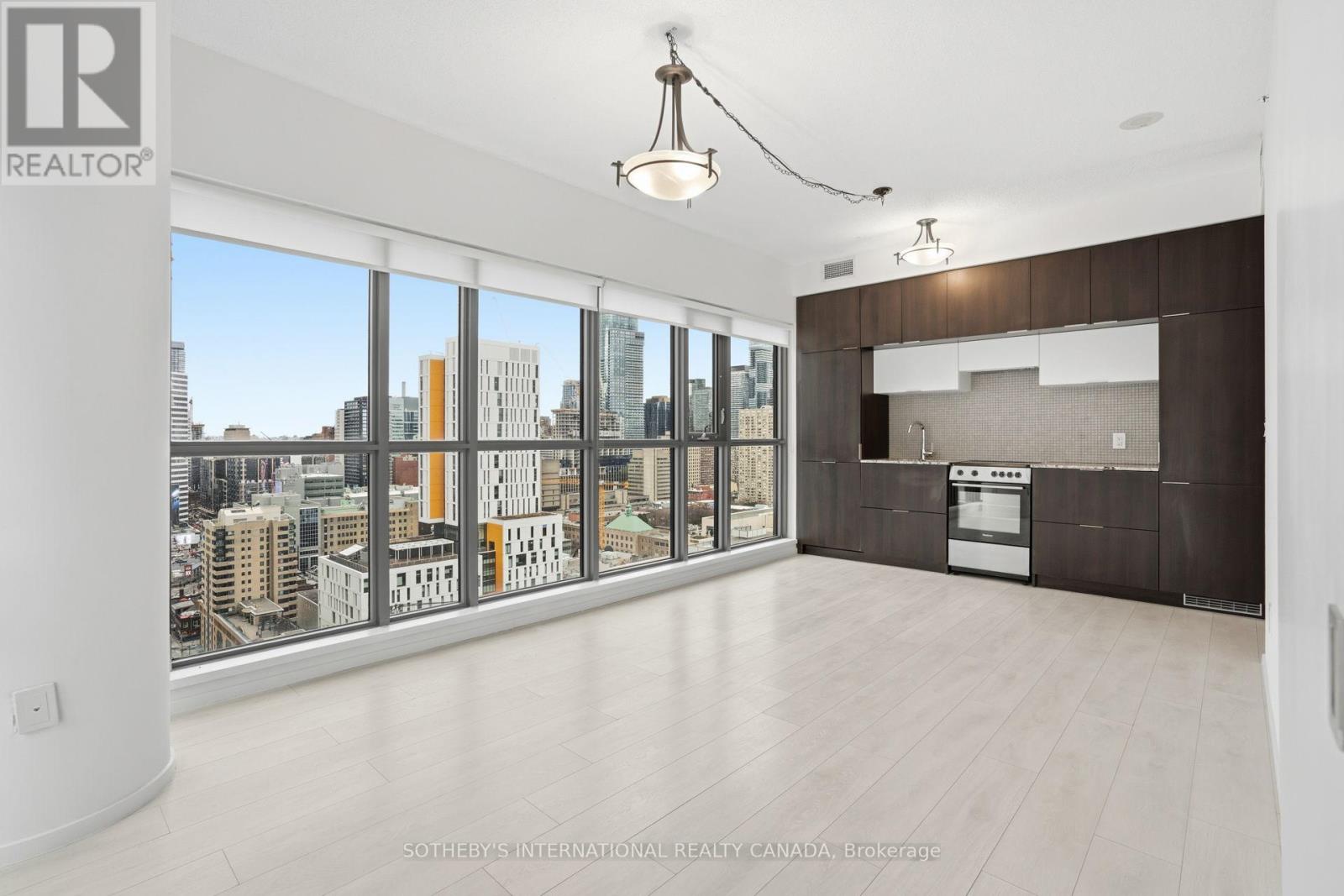 2401 - 159 Dundas Street E, Toronto, Ontario  M5B 1E4 - Photo 12 - C12880650