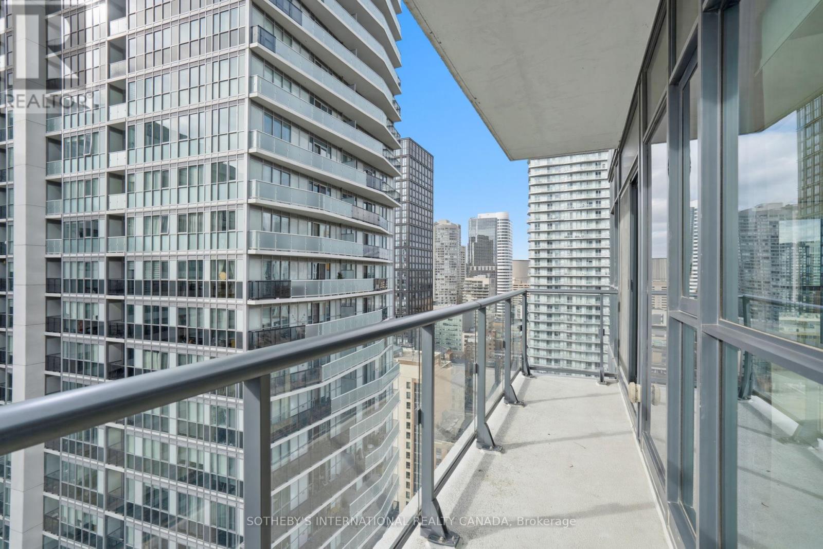 2401 - 159 Dundas Street E, Toronto, Ontario  M5B 1E4 - Photo 28 - C12880650