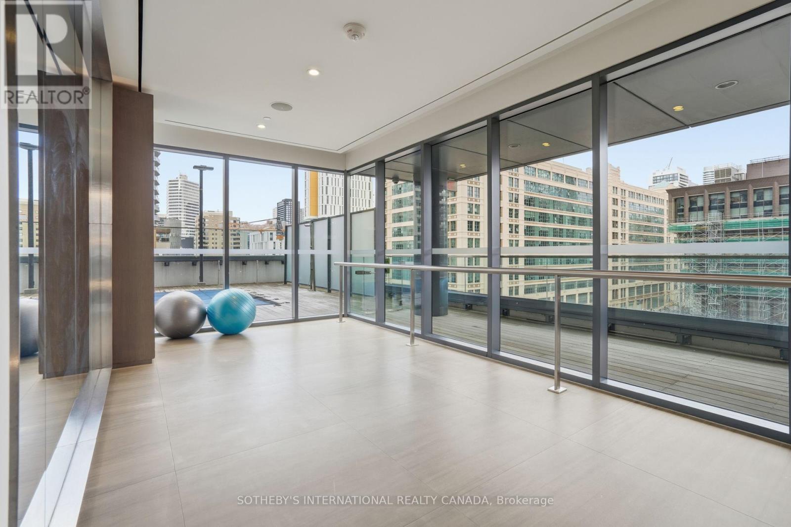 2401 - 159 Dundas Street E, Toronto, Ontario  M5B 1E4 - Photo 40 - C12880650