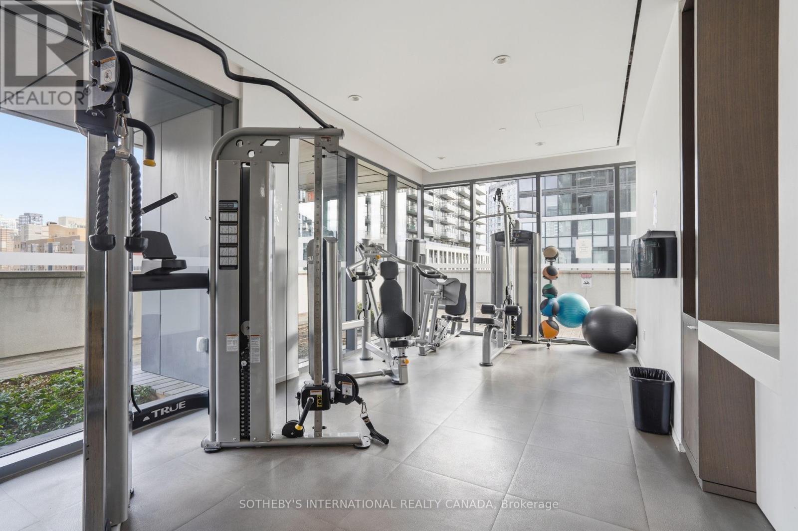 2401 - 159 Dundas Street E, Toronto, Ontario  M5B 1E4 - Photo 37 - C12880650