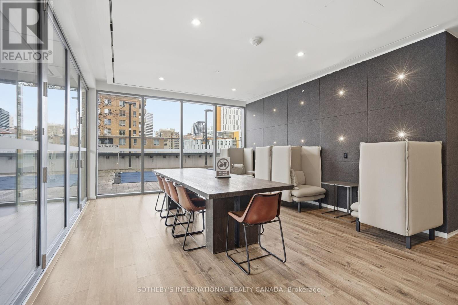 2401 - 159 Dundas Street E, Toronto, Ontario  M5B 1E4 - Photo 49 - C12880650