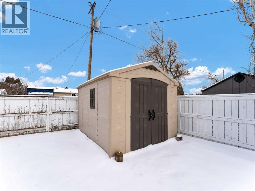 813 2 Street Se, Redcliff, Alberta  T0J 2P0 - Photo 39 - A2291988