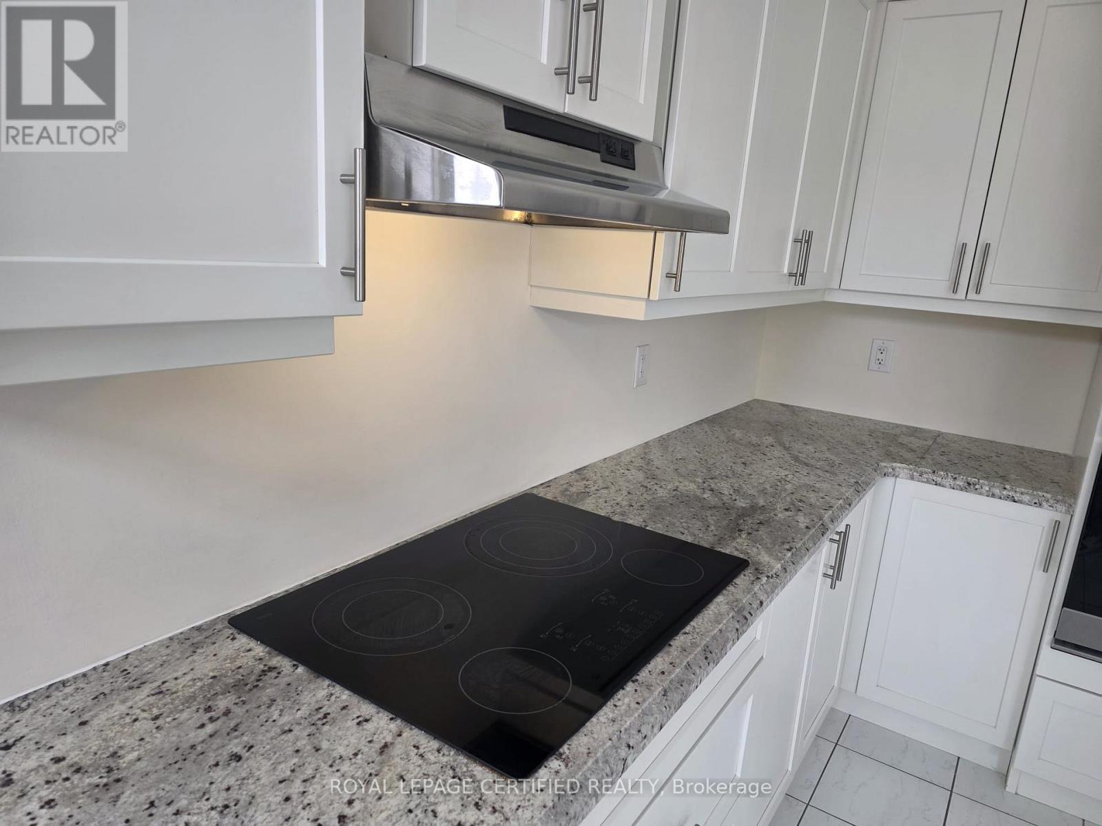 15151 Danby Road, Halton Hills, Ontario  L7G 0H6 - Photo 9 - W12873468