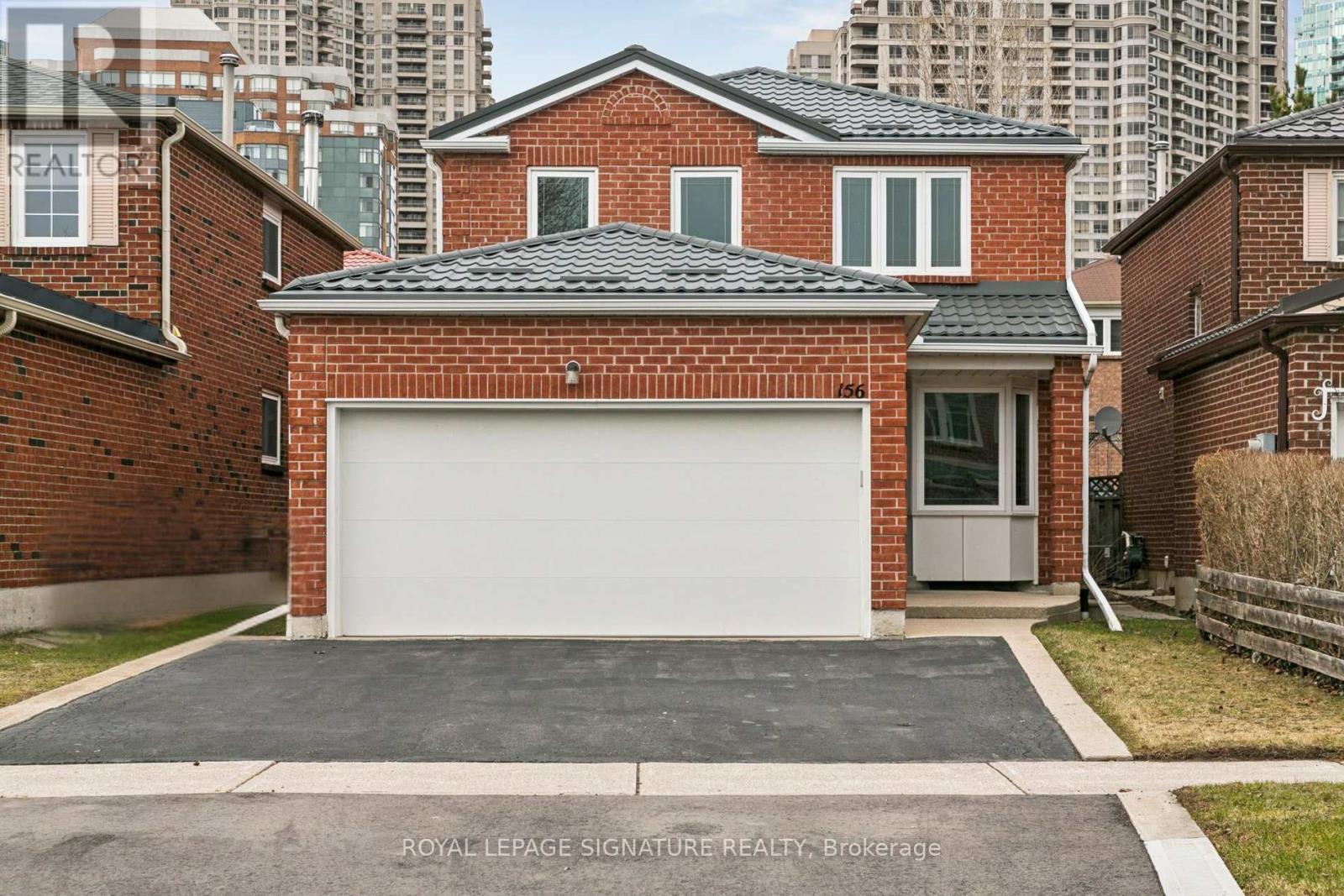 156 MACEDONIA CRESCENT, Mississauga, Ontario