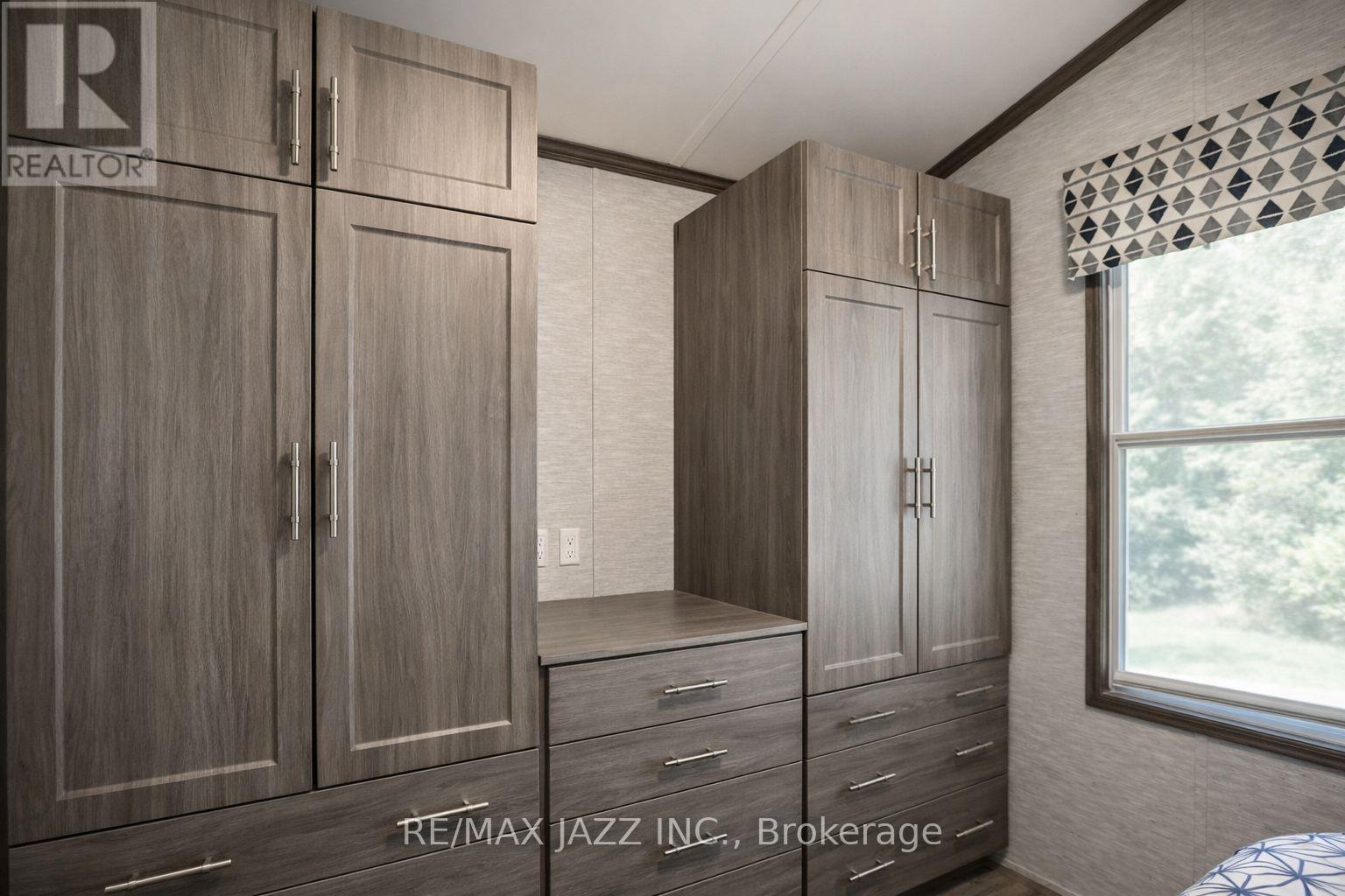 819 - 225 Platten Boulevard, Scugog, Ontario  L9L 1B4 - Photo 8 - E12881186