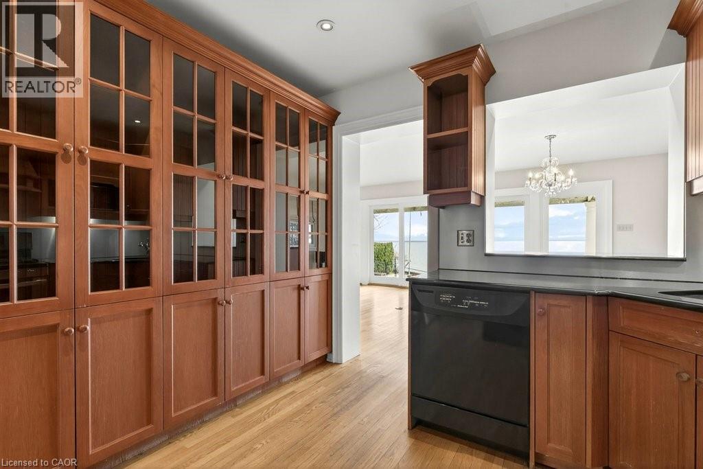 3196 Lakeshore Road, Burlington, Ontario  L7N 1A4 - Photo 10 - 40801836