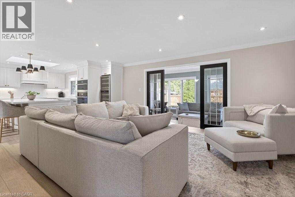 677 King Road, Burlington, Ontario  L7T 3K5 - Photo 6 - 40808575