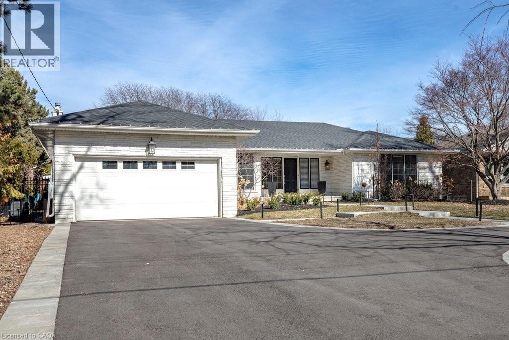 677 King Road, Burlington, Ontario  L7T 3K5 - Photo 2 - 40808575