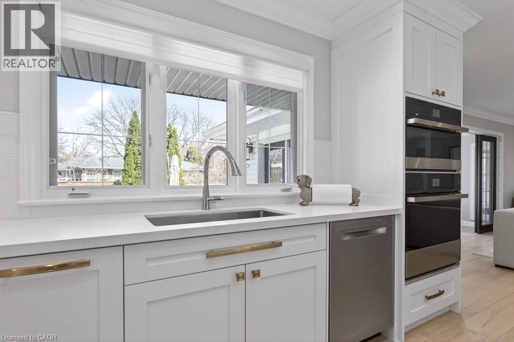 677 King Road, Burlington, Ontario  L7T 3K5 - Photo 12 - 40808575