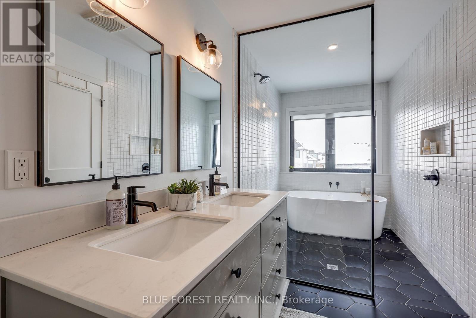 6320 Brash Drive, London South, Ontario  N6P 0H2 - Photo 37 - X12881116