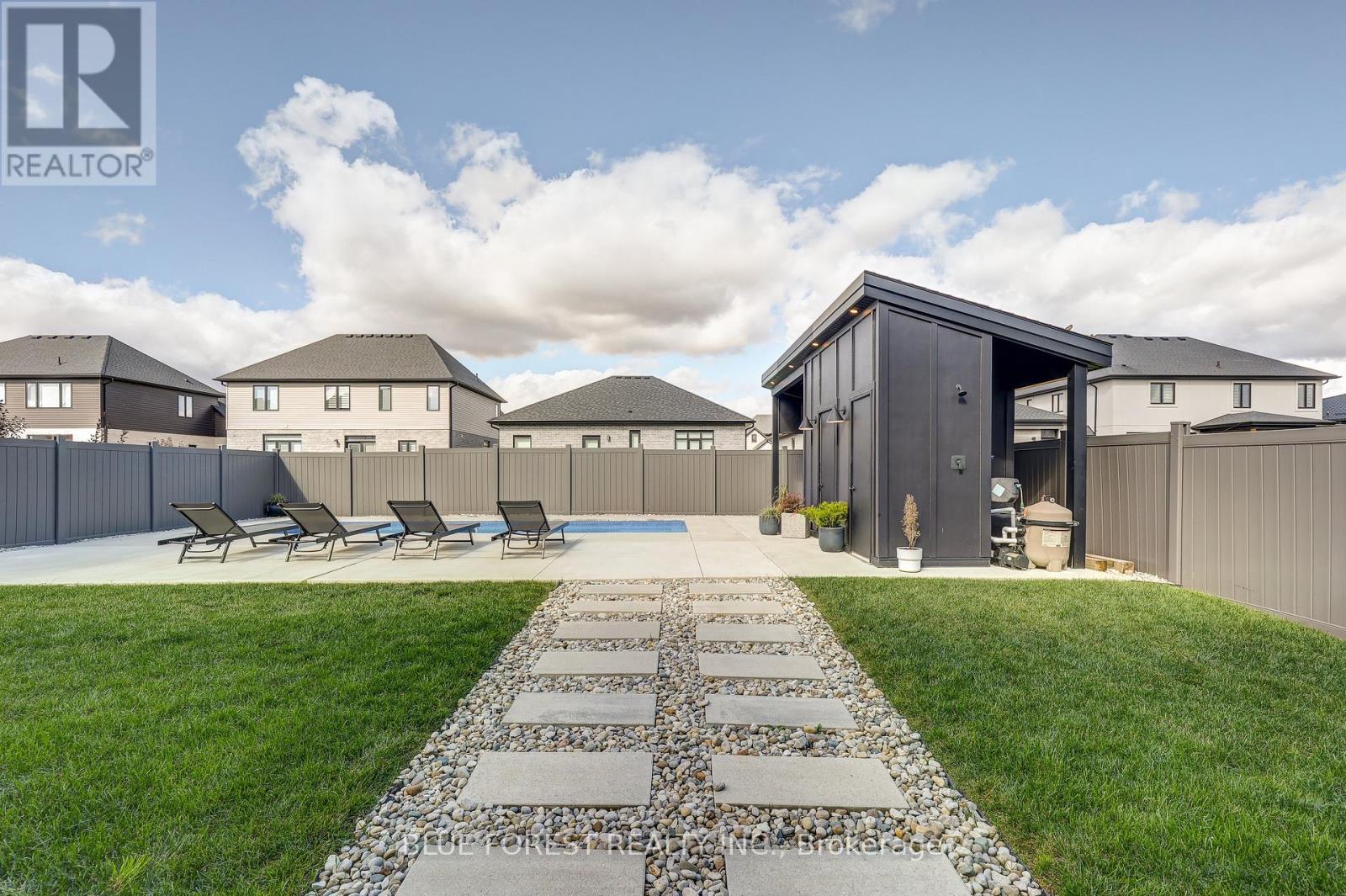 6320 Brash Drive, London South, Ontario  N6P 0H2 - Photo 4 - X12881116