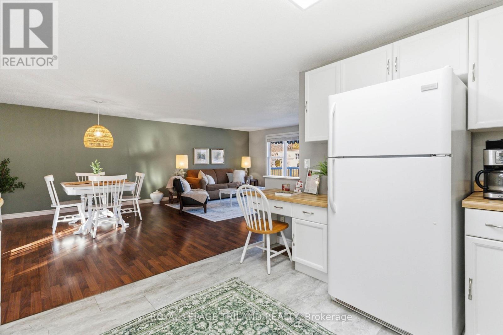 313 Pinetree Lane, South Huron, Ontario  N0M 1T0 - Photo 21 - X12881146